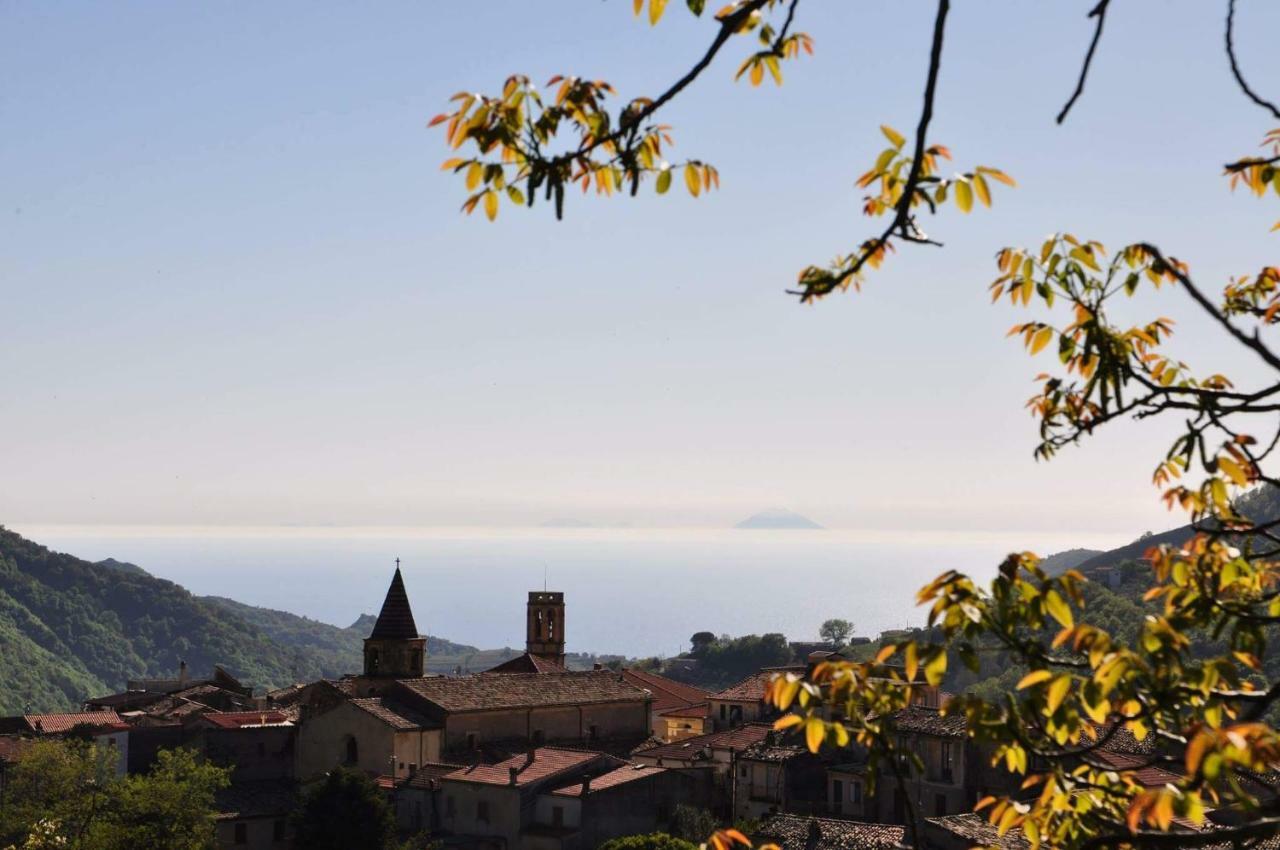 Colazione Dei Canottieri Bed & Breakfast Lago  Exterior photo